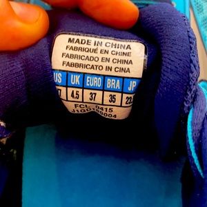 Shoes that I have a picture of